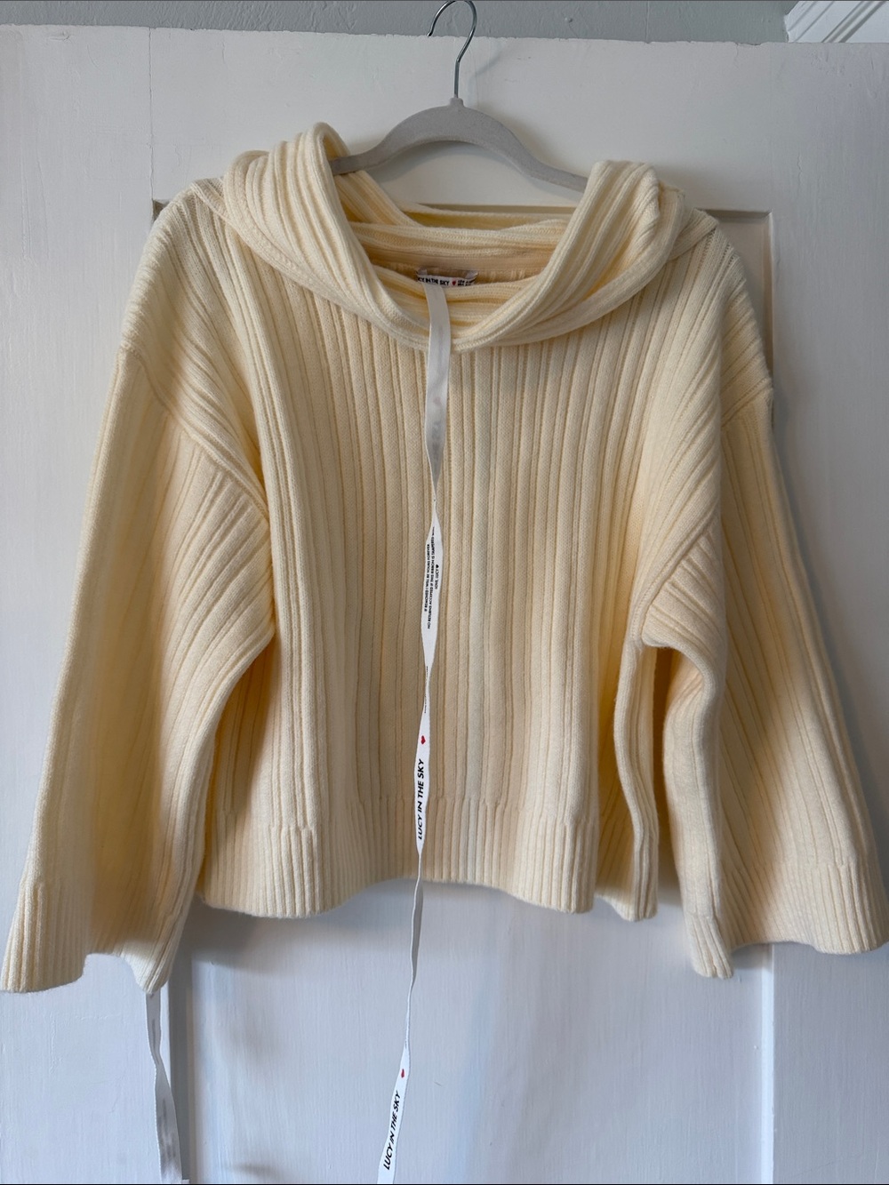 Lucy in the Sky Cream Ribbed Cowl Sweater S Ridiculously Soft New With Tags